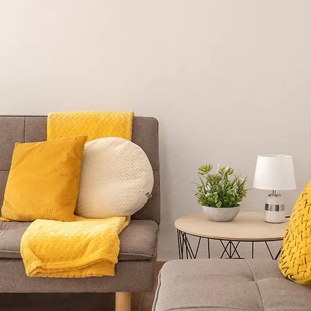 Moradia Marques * نازاريه